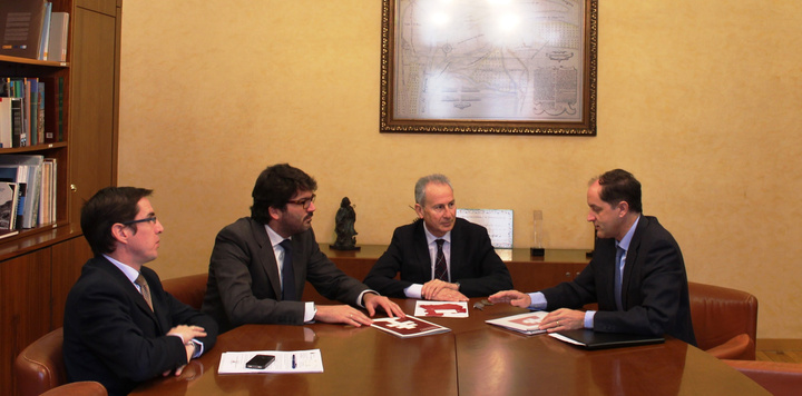 Reunión con la CHS (Confederación Hidrográfica del Segura) para cooperar en la señalización el Camino de la Cruz de Caravaca