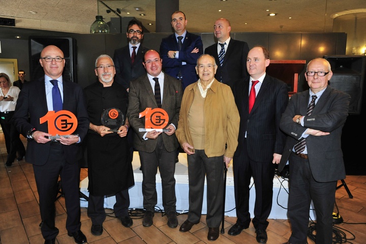 El presidente de la Comunidad participa en la entrega de premios del Club Murcia Gourmet