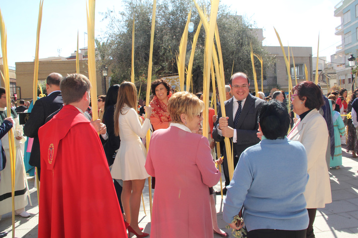 Pedro Antonio Sánchez asiste a la procesión del Pueblo Hebreo, en Puerto Lumbreras (01)