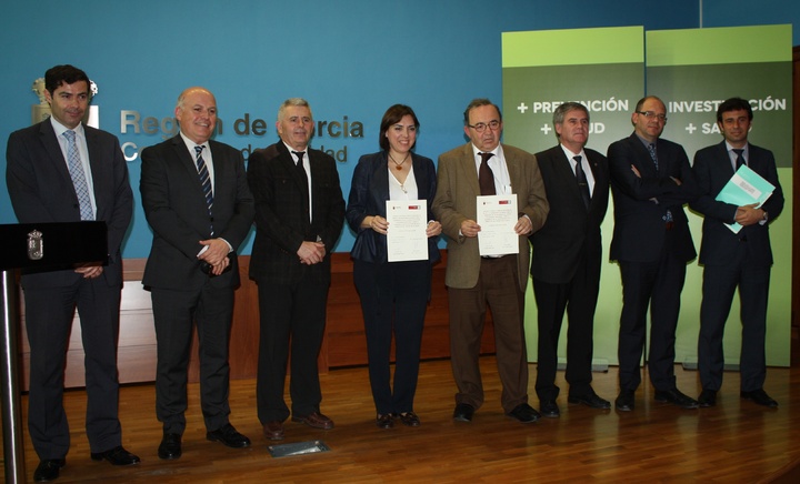 Firma del nuevo concierto que regulará durante los próximos cuatro años la formación de los alumnos que cursen titulaciones sanitarias