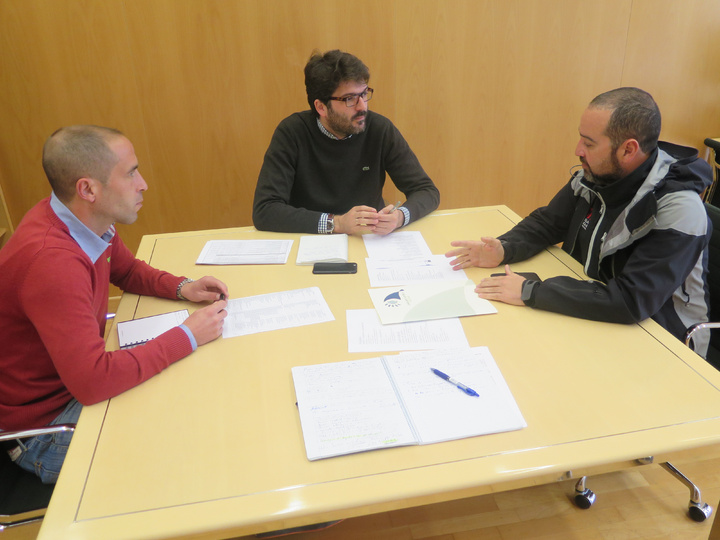 Reunión con la Asociación de centros de buceo de la Región