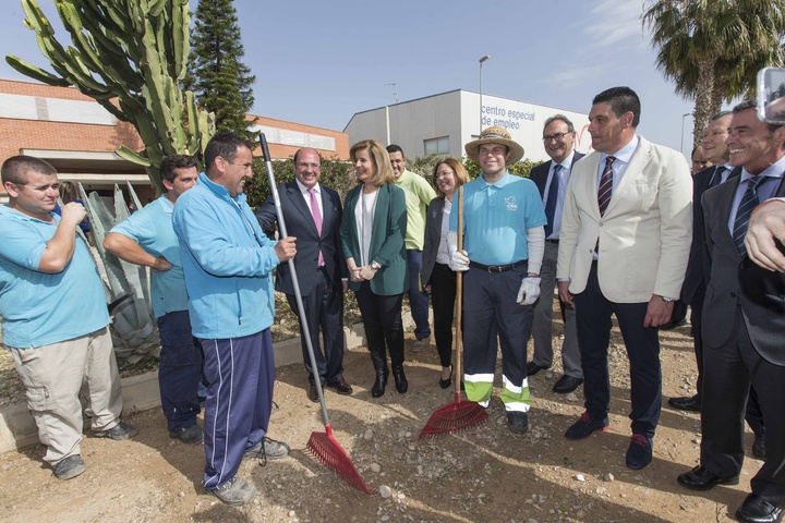 Visita al Centro Especial de Empleo de la Asociación para la Integración del Discapacitado de la Comarca del Mar Menor (AIDEMAR)