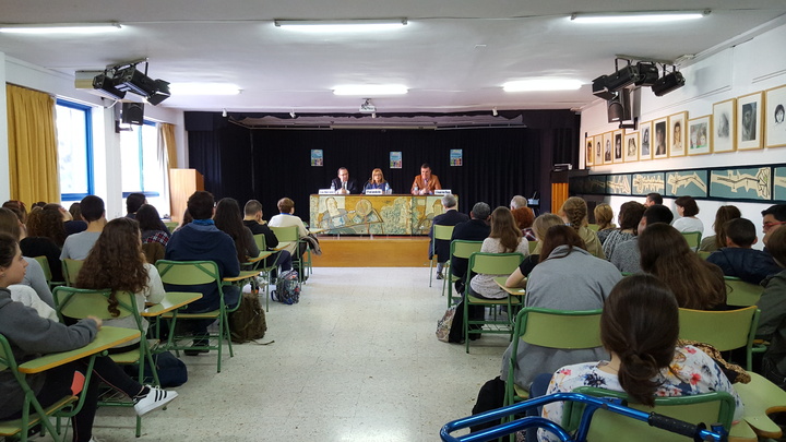 La consejera de Educación y Universidades inaugura la Semana de las Letras y las Ciencias Sociales del Instituto Floridablanca