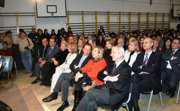 El presidente de la Comunidad Autónoma, Ramón Luis Valcárcel, asistió a la conferencia de José María Aznar en el colegio San Buenaventura de Murcia