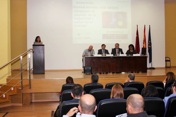 Inauguración del seminario 'Sistema de gestión de la Seguridad y Salud en el trabajo'