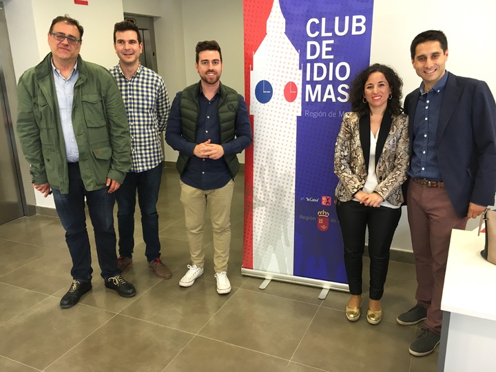 'Club de idiomas' en Cieza