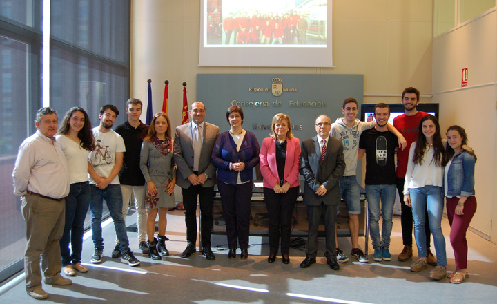 20 alumnos de Bachiller Internacional del IES Alfonso X participaron en un Congreso de Astronáutica en Moscú