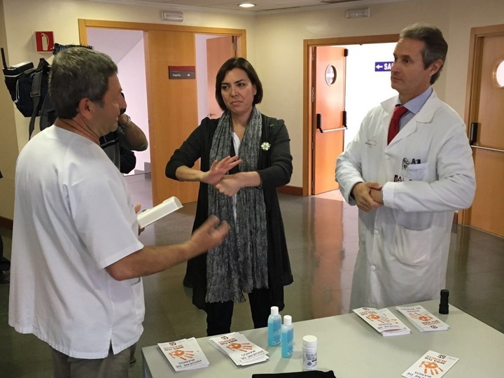 Taller de 'lavado de manos', en la Arrixaca