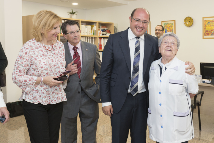 El presidente de la Comunidad, Pedro Antonio Sánchez, visitó hoy las instalaciones de Asprodes, asociación dedicada a la atención integral de las personas con discapacidad psíquica y enfermedad mental