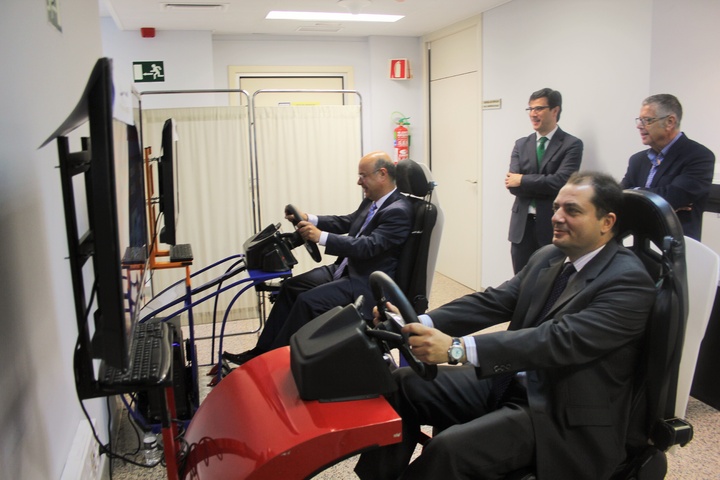 El consejero de Hacienda y Administración Pública visita las instalaciones de Ibermutuamur
