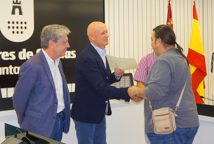 Entrega diplomas cursos de inserción sociolaboral del Plan de desarrollo gitano