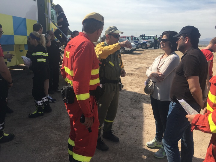 La consejera de Presidencia se desplaza al lugar del incendio de Calasparra