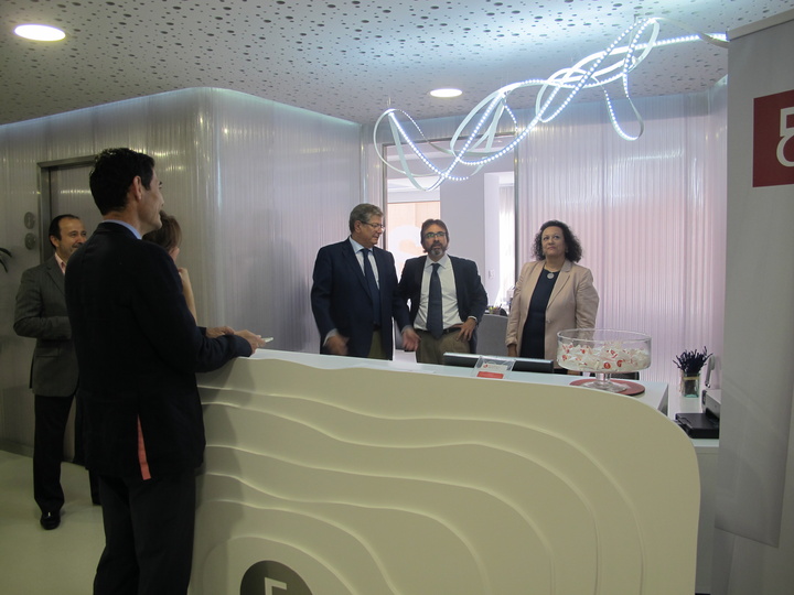 Pedro Rivera visita la sede del Colegio Oficial de Economistas de Murcia