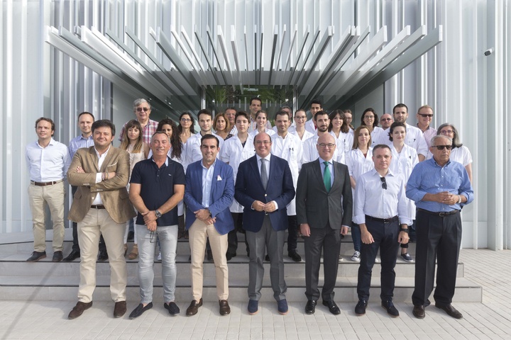 El presidente de la Comunidad inaugura las instalaciones del Centro de Innovación de AMC Fresh. III
