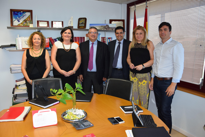 El Servicio Regional de Empleo y Formación y ENAE trabajan en nuevas vías de colaboración para la formación y el empleo