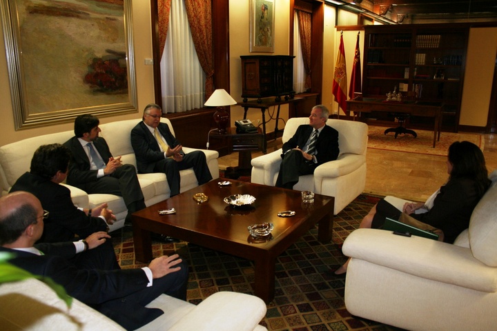 El presidente de la Comunidad recibió al consejero delegado para España y Portugal de la compañía Capgemini