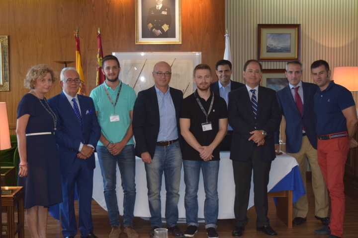 El Servicio de Empleo y Formación y Navantia colaboran para que jóvenes desempleados realicen prácticas no laborales en esta empresa