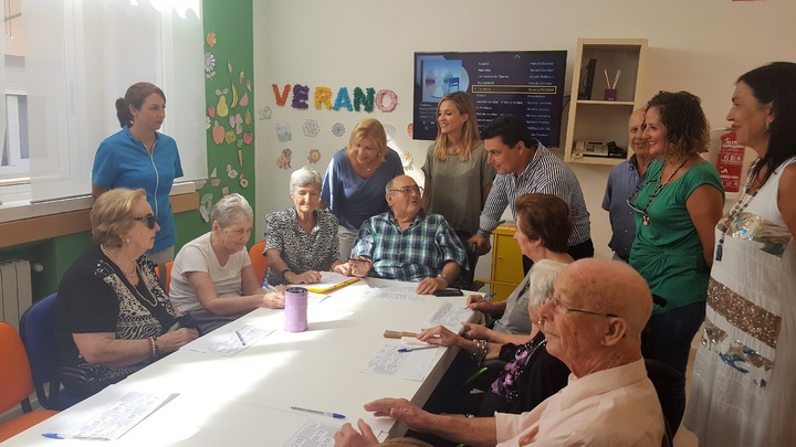 La consejera de Familia e Igualdad de Oportunidades, Violante Tomás, visita las residencias de mayores de San Javier y Pozo Aledo