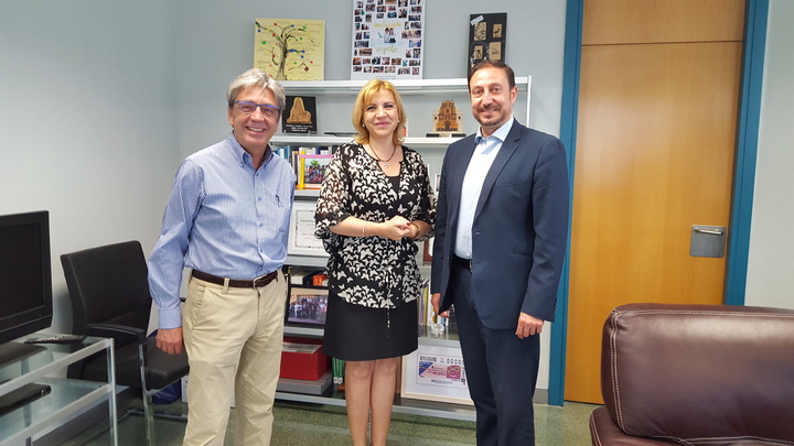 Reunión de la consejera de Familia e Igualdad de Oportunidades, Violante Tomás, con el secretario general de AESTE, Asociación de Empresas de Servicios para la Dependencia