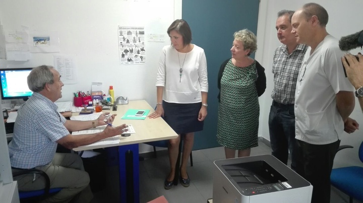 Visita el Servicio de Tarjeta Sanitaria del Centro de Salud del Barrio del Carmen