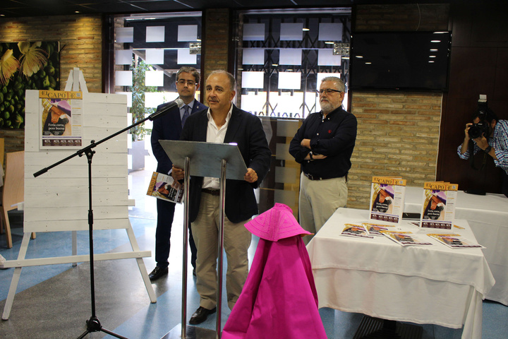 Presentación de la revista taurina 'El Capote' (2)
