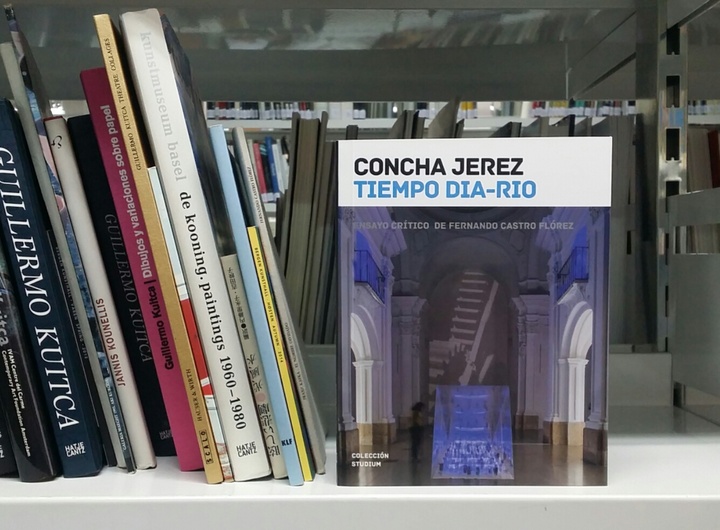 Libro 'Concha Jerez. Tiempo dia-rio. Ensayo crítico'