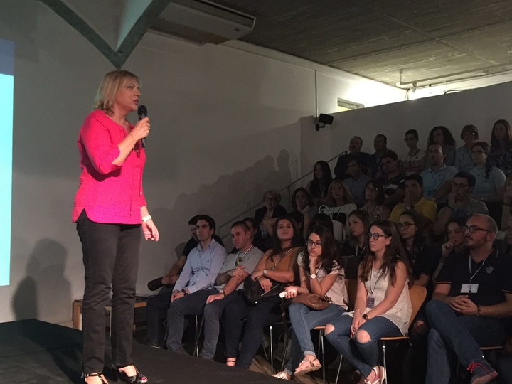 La consejera de Familia elogia la labor de los jóvenes voluntarios de la Hospitalidad de Lourdes en su ayuda a mayores y personas con discapacidad (1)