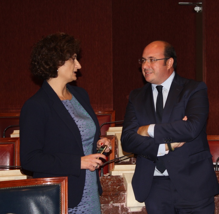 El presidente de la Comunidad Autónoma en la Asamblea Regional (1)