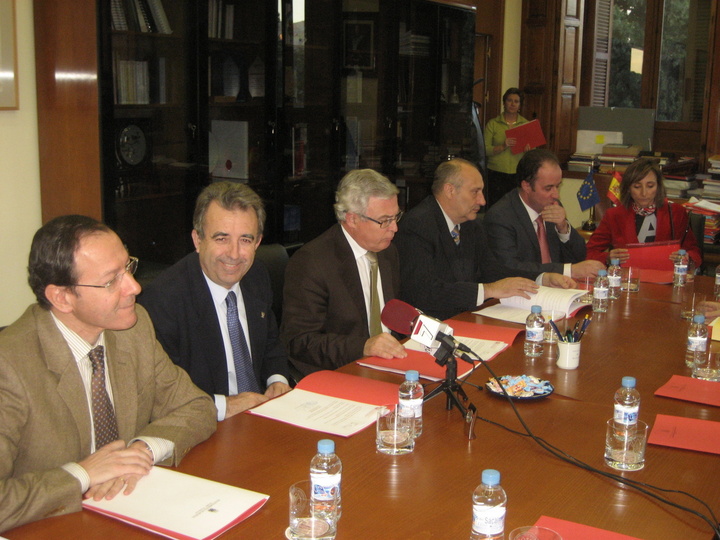 Constitución del Patronato de la Fundación Veterinaria Clínica