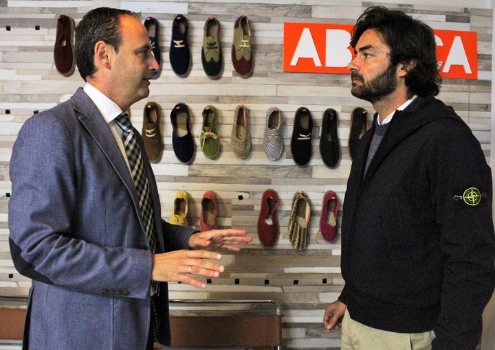Visita a la empresa Abarca Shoes