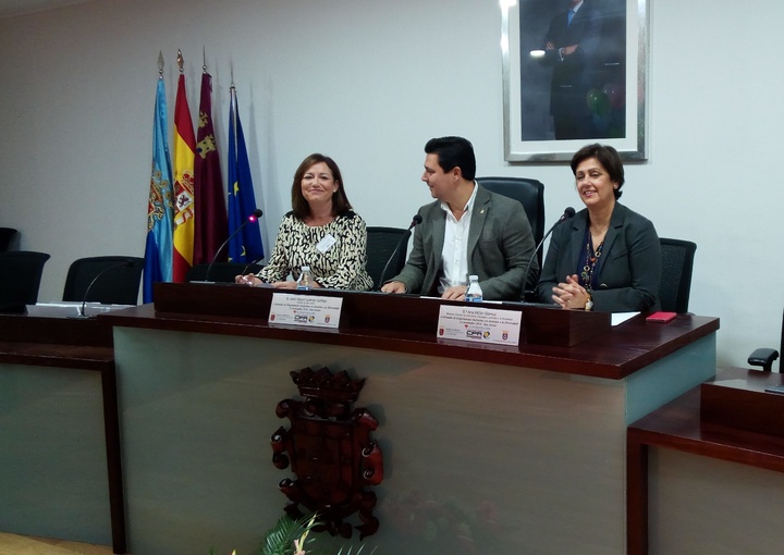 Más de 100 profesores se forman y comparten experiencias en materia de Atención a la Diversidad