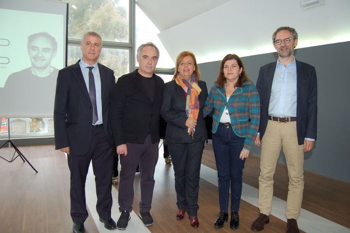 La consejera de Educación y Universidades asiste a la conferencia de Ferrán Adrià del programa Escuelas Creativas