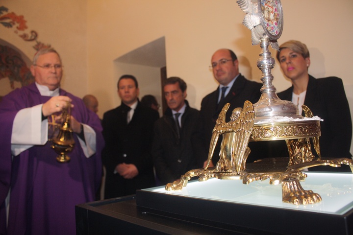 Acto de bendición de la capilla que albergará el relicario de la Santa Espina en Mula
