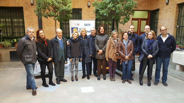 Entrega de productos de la Región de Murcia al comedor social de Jesús Abandonado