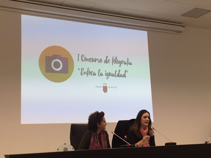 Concurso de fotografía con motivo de la conmemoración del 8 de marzo, Día Internacional de la Mujer