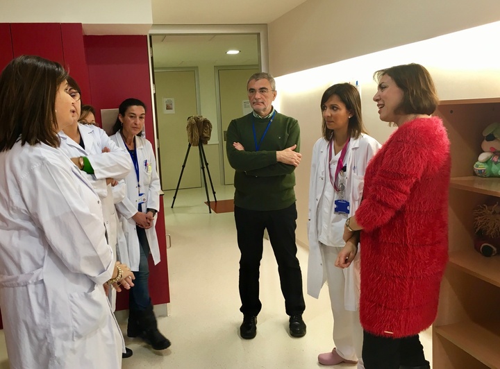 Visita a la sala acondicionada para lactancia en el Hospital Los Arcos del Mar Menor
