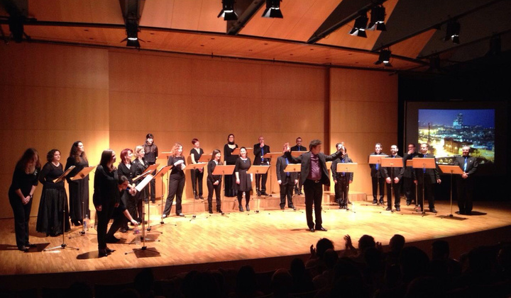 Los integrantes del Coro Diatessaron, durante una actuación en el Auditorio Víctor Villegas de Murcia