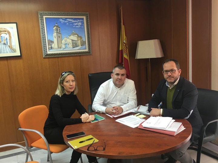 El director general de Emergencias, con el alcalde de Alguazas y la concejala de Seguridad Ciudadana