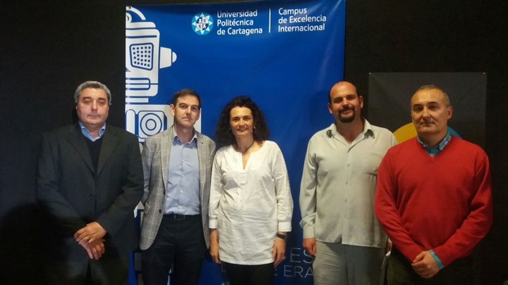 Reunión de investigadores y hospital Santa Lucía