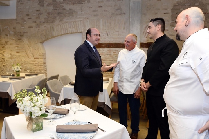 Inauguración de la Escuela de Hostelería de Cáritas