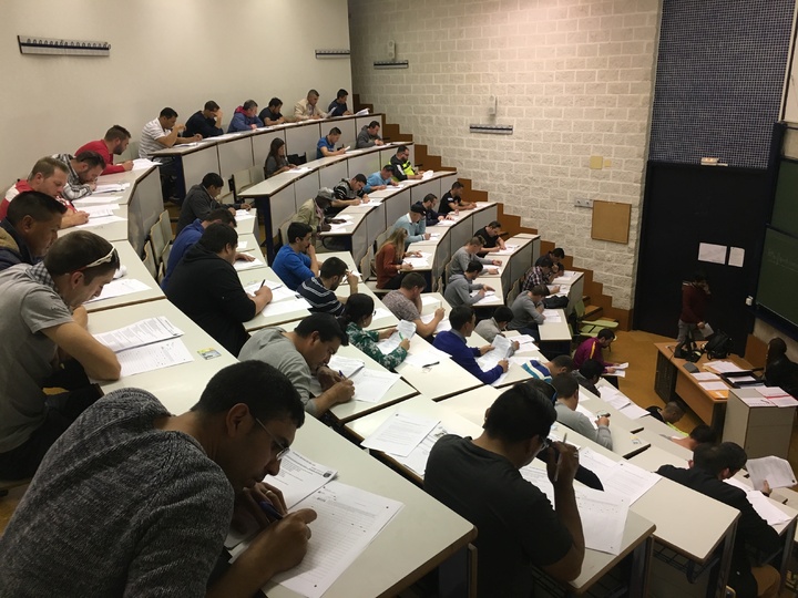 Examen Certificado de Aptitud Profesional de transporte de mercancía y de viajeros