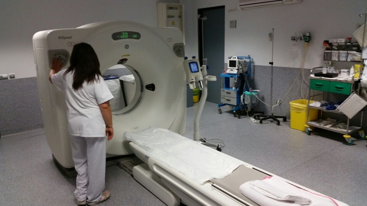 El Tomografía Axial Computerizada del hospital Virgen del Castillo realiza 4.000 pruebas radiológicas al año