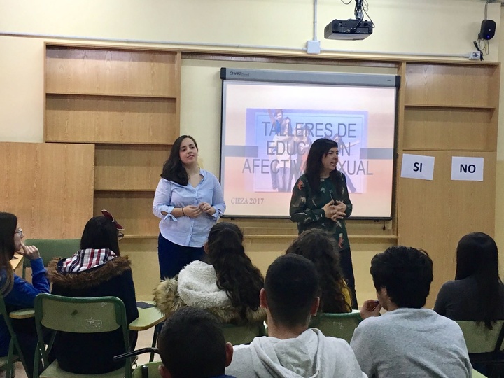 Primer curso sobre salud sexual para adolescentes impulsado por la Consejería de Sanidad