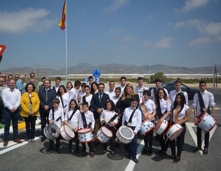 Inauguración de la nueva rotonda en la carretera RM-332 en Mazarrón