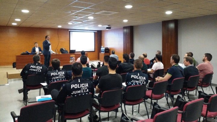 Programa de formación para Policías Locales