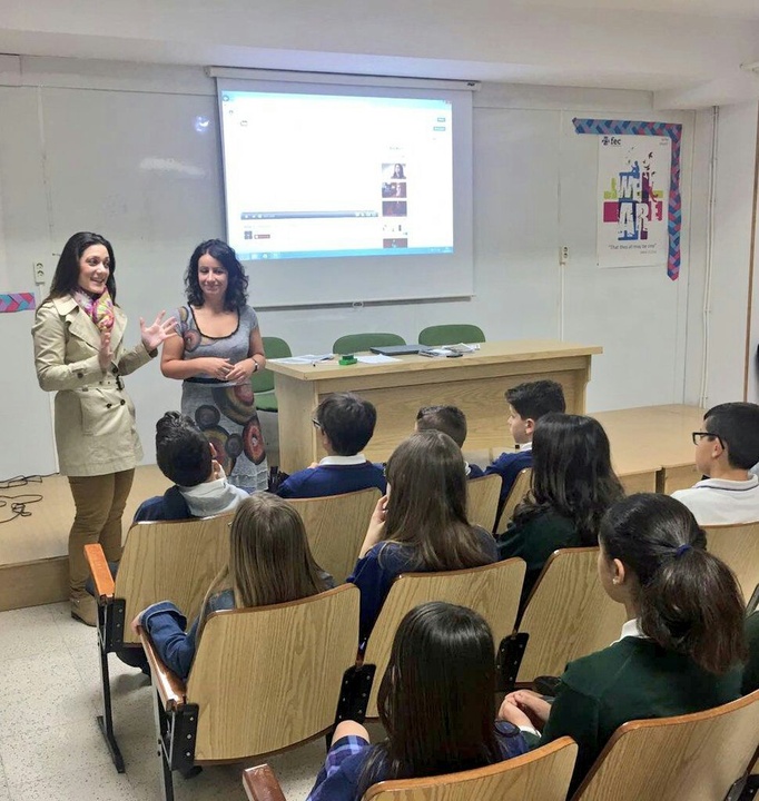 La directora general de Mujer, Alicia Barquero, inaugura los talleres del proyecto Diana, para incrementar la presencia de niñas y jóvenes en las carreras tecnológicas