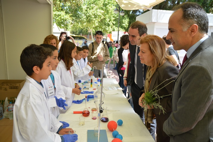 Alumnos de colegios e institutos asisten en Cartagena al 'Campus de la Ingeniería 2017'