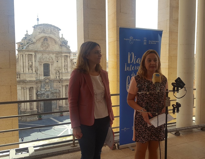 La directora general de Familia y Políticas Sociales, Verónica López, presenta los actos programados con motivo de la celebración del Día Internacional de la Familia
