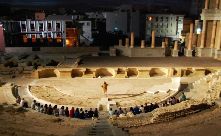 Visitas nocturnas teatralizadas en el Teatro Romano de Cartagena