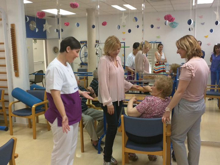 Visita al centro de Día de personas mayores de Barriomar